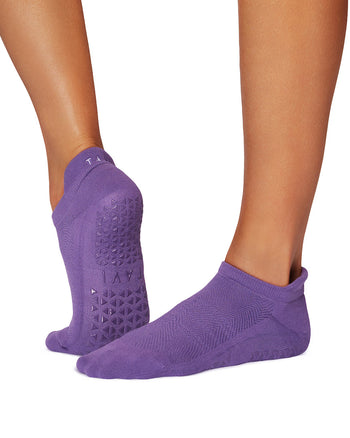 Savvy Tec Grip Socks | Socks > Grip | Tavi – ToeSox | Tavi | Vooray