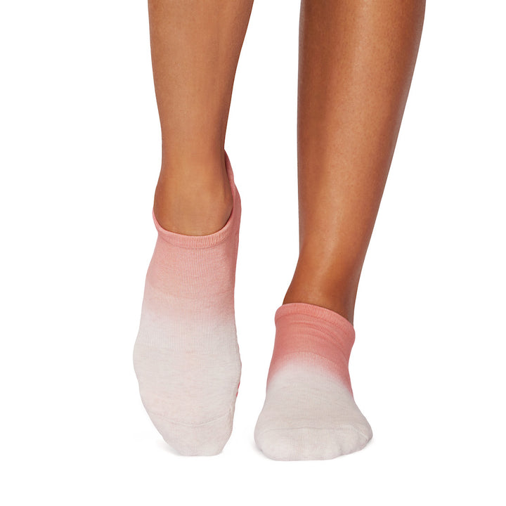 Savvy Grip Socks | Socks > Grip | Tavi – ToeSox | Tavi | Vooray