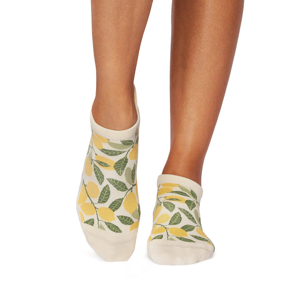 Savvy Grip Socks | Socks > Grip | Tavi – Tavi Active