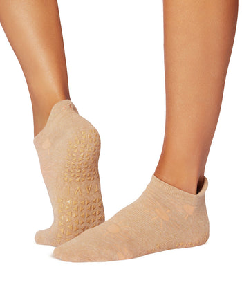 Savvy Grip Socks | Socks > Grip | Tavi – ToeSox | Tavi | Vooray