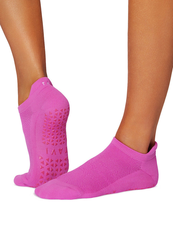 Savvy Tec Grip Socks | Socks > Grip | Tavi – Tavi Active