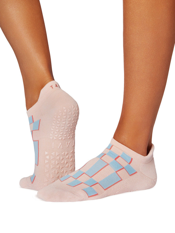Savvy Grip Socks | Socks > Grip | Tavi – ToeSox | Tavi | Vooray