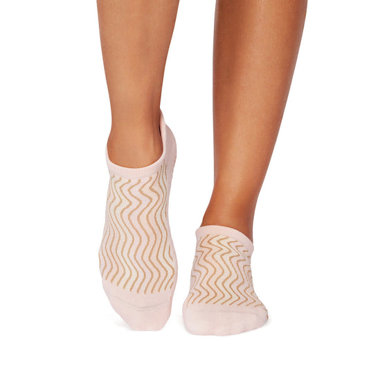 Savvy Grip Socks | Socks > Grip | Tavi – Tavi Active