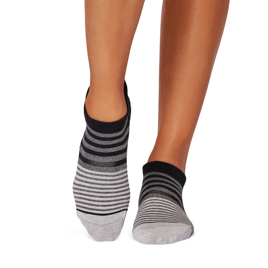 Savvy Grip Socks | Socks > Grip | Tavi – Tavi Active
