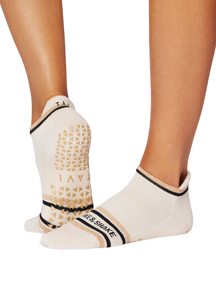 Savvy Grip Socks | Socks > Grip | Tavi – ToeSox | Tavi | Vooray