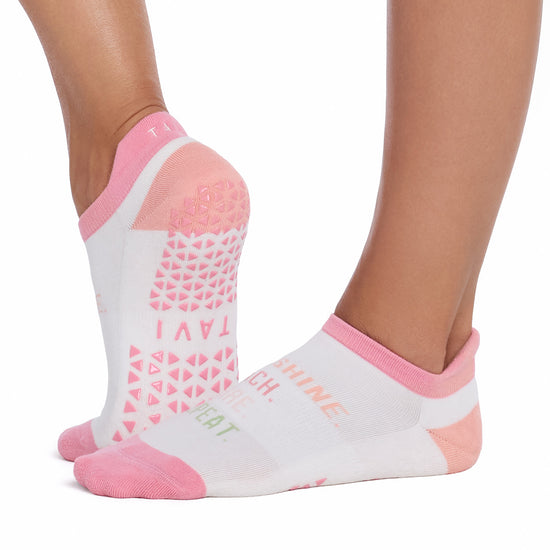 Savvy Grip Socks | Socks > Grip | Tavi – Tavi Active