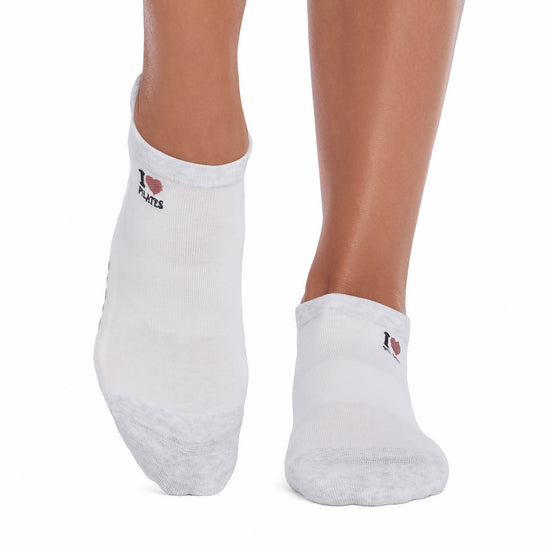 Savvy Grip Socks | Socks > Grip | Tavi – Tavi Active