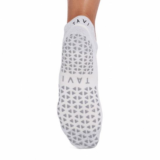 Savvy Grip Socks | Socks > Grip | Tavi – Tavi Active
