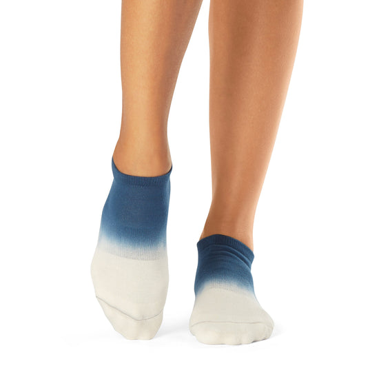 # Savvy Grip Socks | Socks > Grip | Tavi – ToeSox | Tavi | Vooray