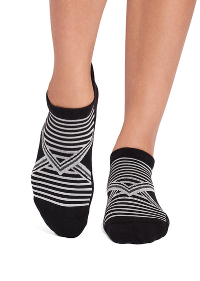 Savvy Grip Socks | Socks > Grip | Tavi – Tavi Active