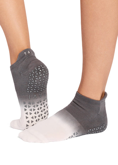 Savvy Grip Socks | Socks > Grip | Tavi – Tavi Active