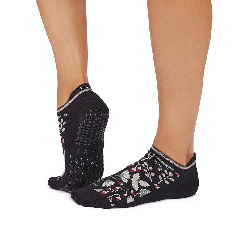 Savvy Grip Socks | Socks > Grip | Tavi – Tavi Active