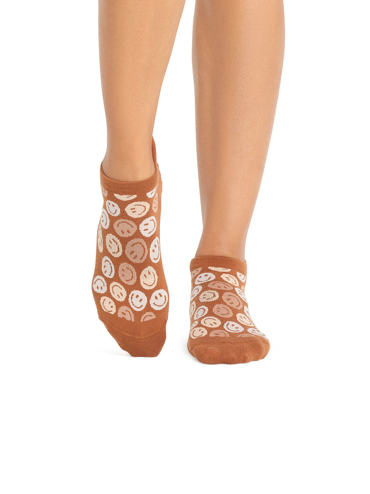 Savvy Grip Socks | Socks > Grip | Tavi – Tavi Active