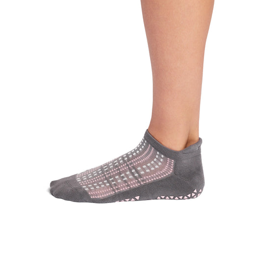 Savvy Grip Socks | Socks > Grip | Tavi – Tavi Active
