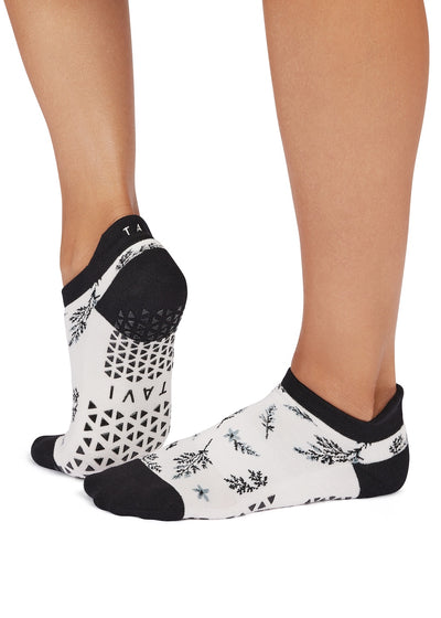 Savvy Grip Socks | | Tavi – Tavi Active
