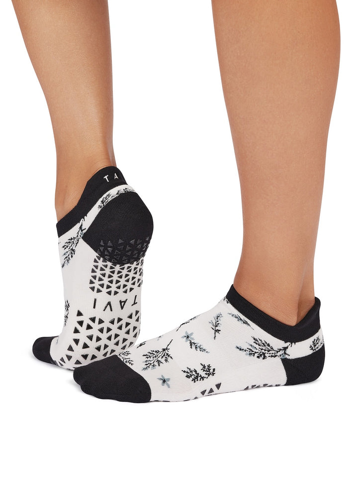 Savvy Grip Socks | | Tavi – Tavi Active