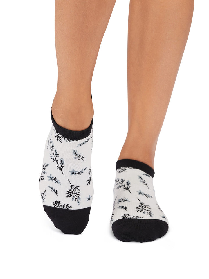 Savvy Grip Socks | | Tavi – Tavi Active