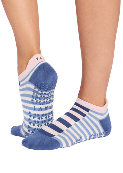 Savvy Grip Socks | Socks > Grip | Tavi – Tavi Active