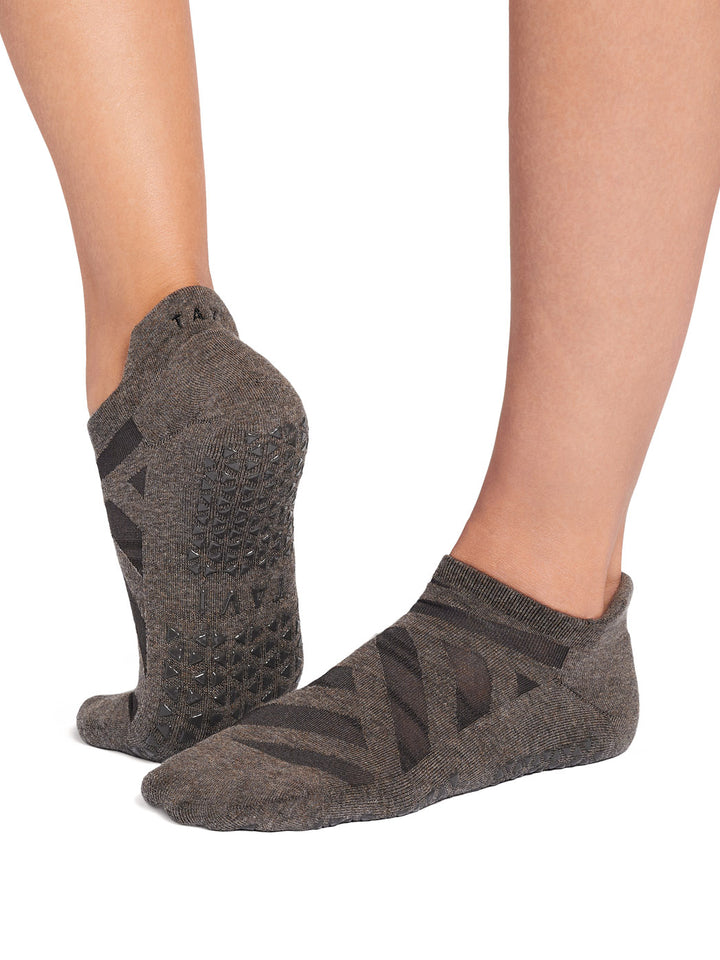 Savvy Grip Socks | Socks > Grip | Tavi – Tavi Active