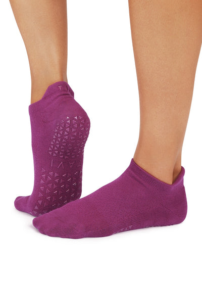 Savvy Grip Socks | Socks > Grip | Tavi – Tavi Active