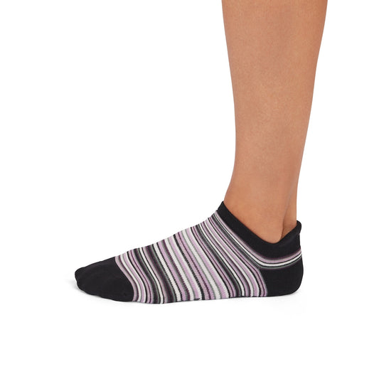 Savvy Grip Socks | Socks > Grip | Tavi – Tavi Active