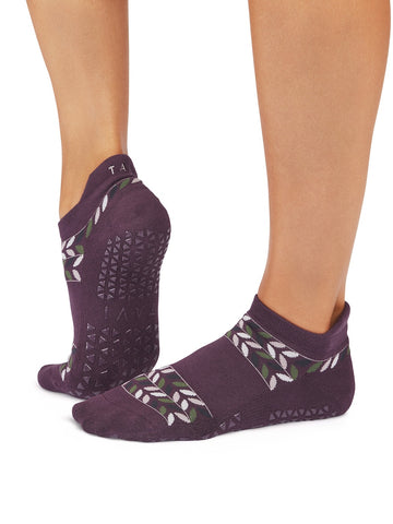 Savvy Grip Socks | Socks > Grip | Tavi – Tavi Active