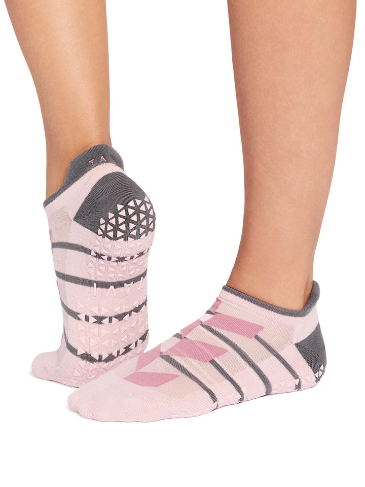 Savvy Grip Socks | Socks > Grip | Tavi – Tavi Active