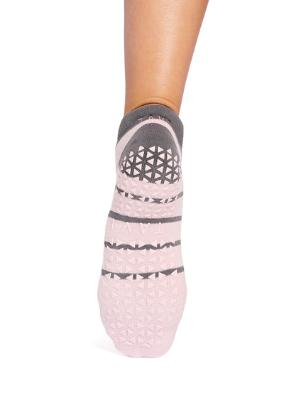 Savvy Grip Socks | Socks > Grip | Tavi – Tavi Active
