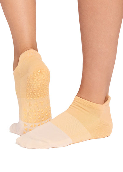 Savvy Grip Socks | Socks > Grip | Tavi – Tavi Active