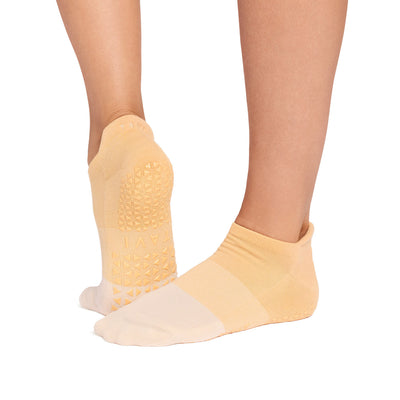 Savvy Grip Socks | Socks > Grip | Tavi – Tavi Active