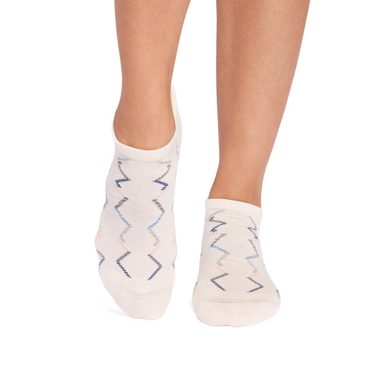 Savvy Grip Socks | Socks > Grip | Tavi – Tavi Active