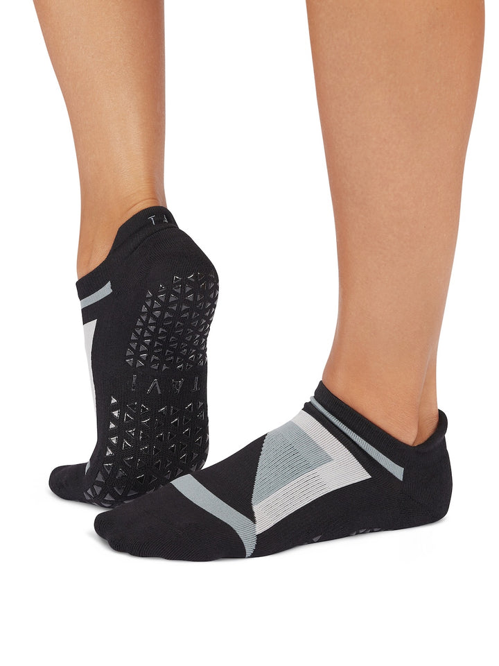 Savvy Grip Socks | Socks > Grip | Tavi – Tavi Active