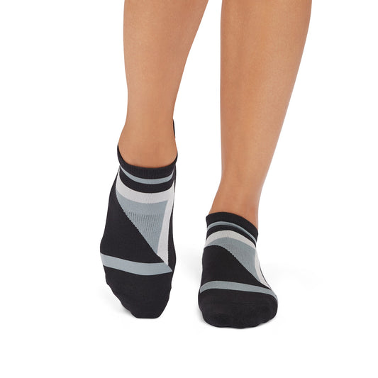 Savvy Grip Socks | Socks > Grip | Tavi – Tavi Active