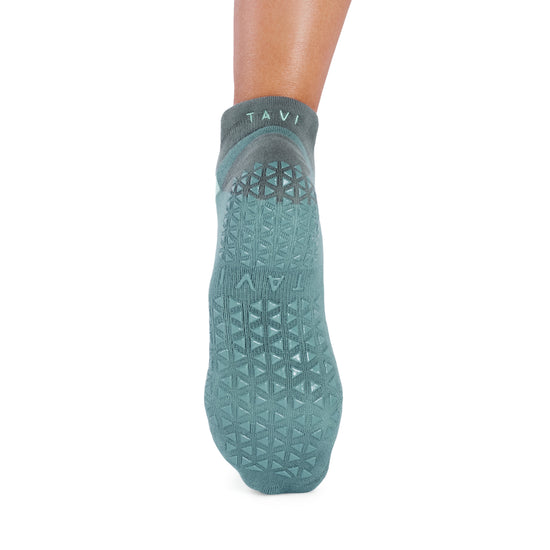 Savvy Grip Socks | Socks > Grip | Tavi – Tavi Active