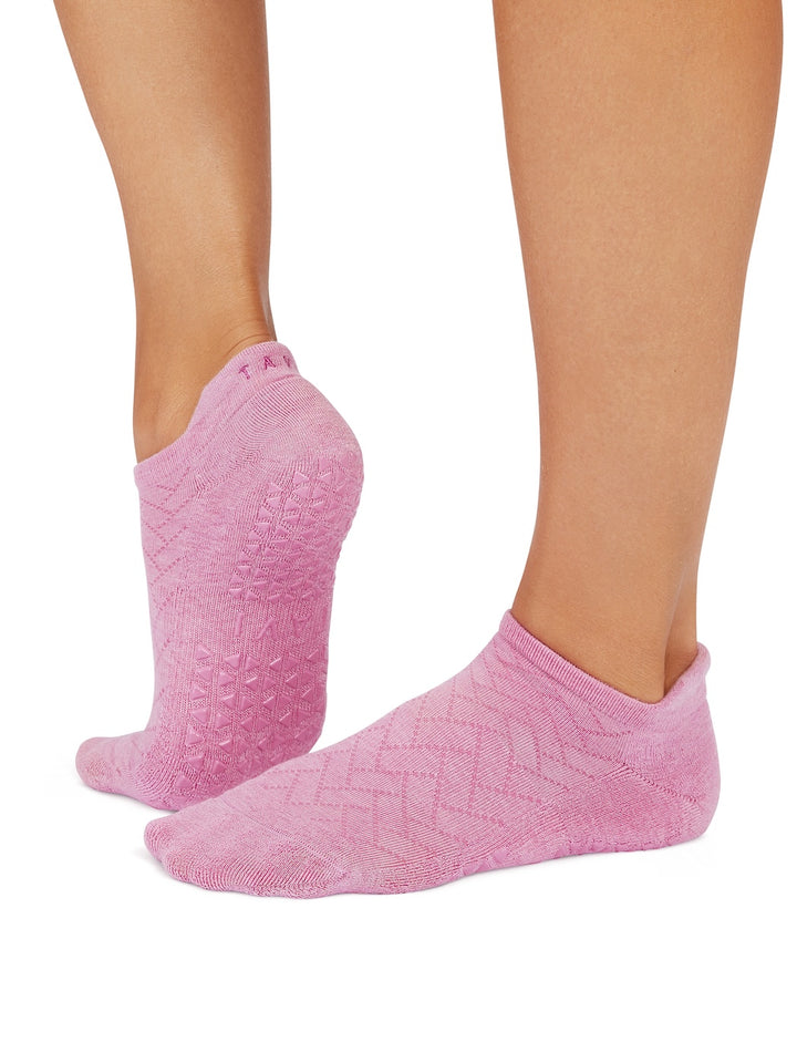 Savvy Grip Socks | Socks > Grip | Tavi – Tavi Active