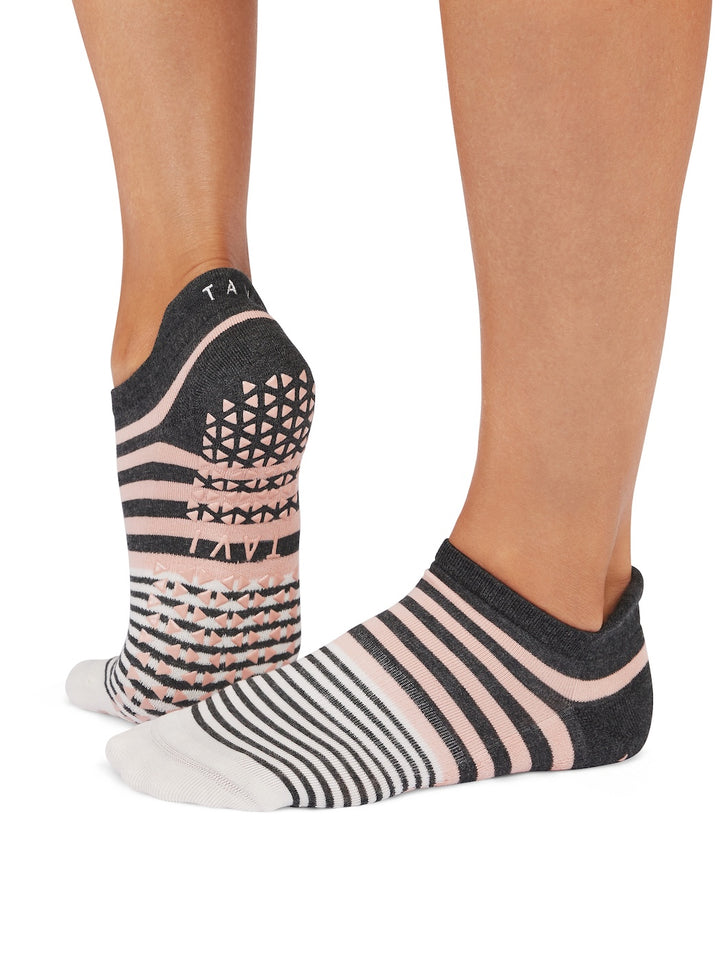 Savvy Grip Socks | Socks > Grip | Tavi – Tavi Active