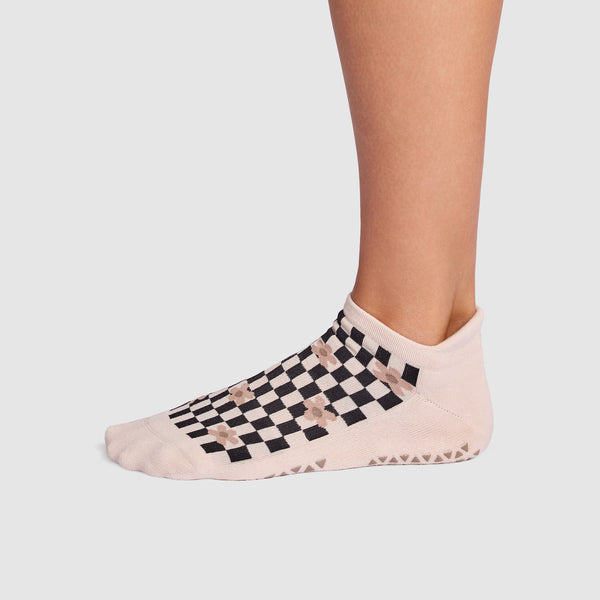 Savvy Grip Socks | Socks > Grip | Tavi – Tavi Active