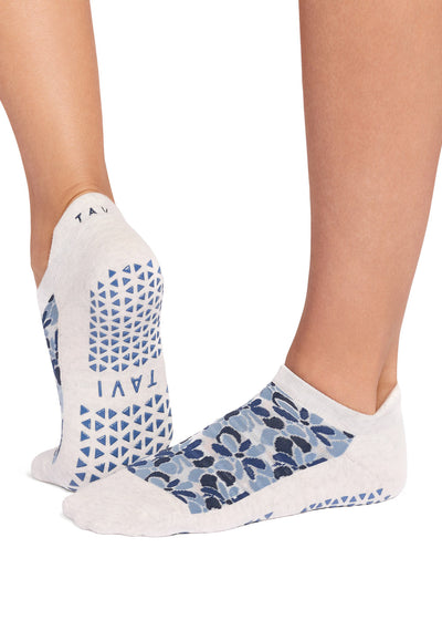 Savvy Grip Socks | Socks > Grip | Tavi – Tavi Active