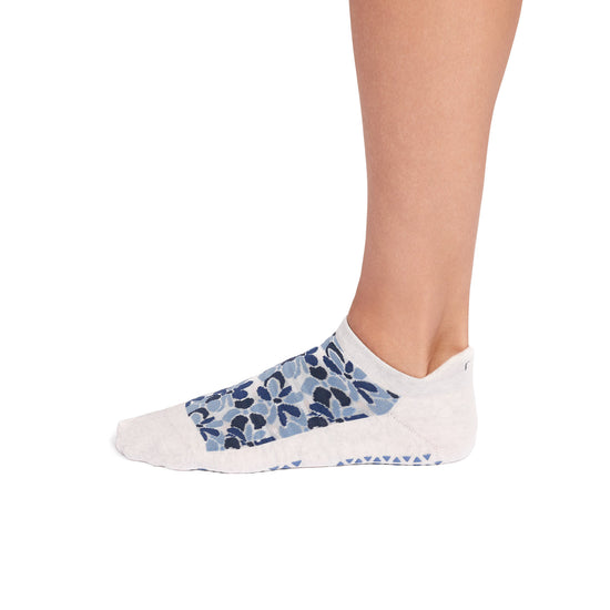 Savvy Grip Socks | Socks > Grip | Tavi – Tavi Active