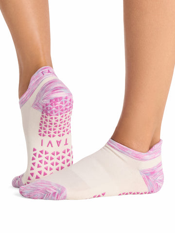Savvy Grip Socks | Socks > Grip | Tavi – Tavi Active