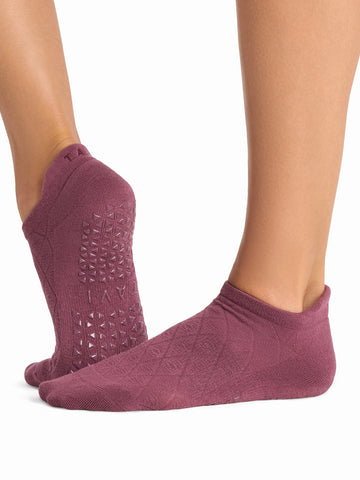 Savvy Grip Socks | Socks > Grip | Tavi – Tavi Active