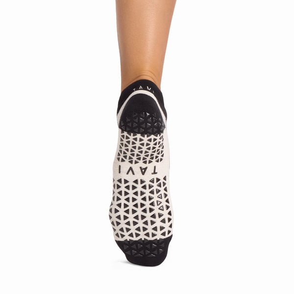 Savvy Grip Socks | Socks > Grip | Tavi – Tavi Active