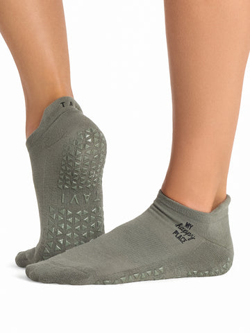Savvy Grip Socks | Socks > Grip | Tavi – Tavi Active