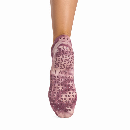 Savvy Grip Socks | Socks > Grip | Tavi – Tavi Active