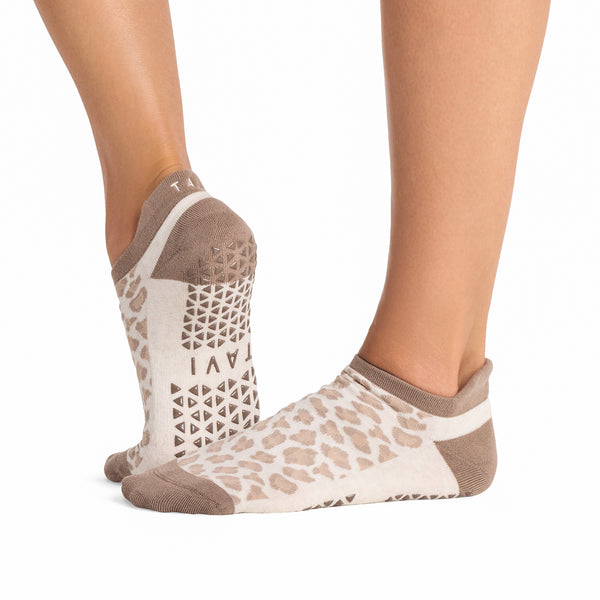 Savvy Grip Socks | Socks > Grip | Tavi – Tavi Active
