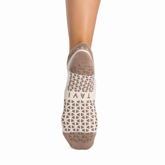 Savvy Grip Socks | Socks > Grip | Tavi – Tavi Active