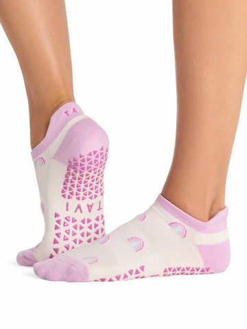 Savvy Grip Socks | Socks > Grip | Tavi – Tavi Active