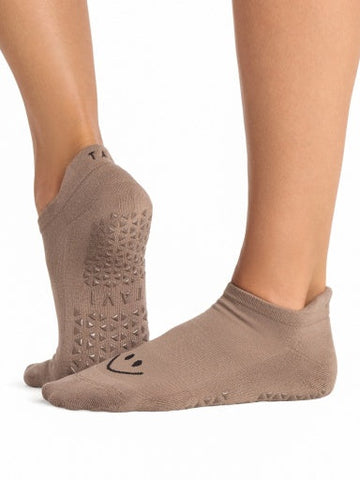 Savvy Grip Socks | Socks > Grip | Tavi – Tavi Active