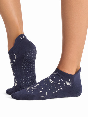 Savvy Grip Socks | Socks > Grip | Tavi – Tavi Active