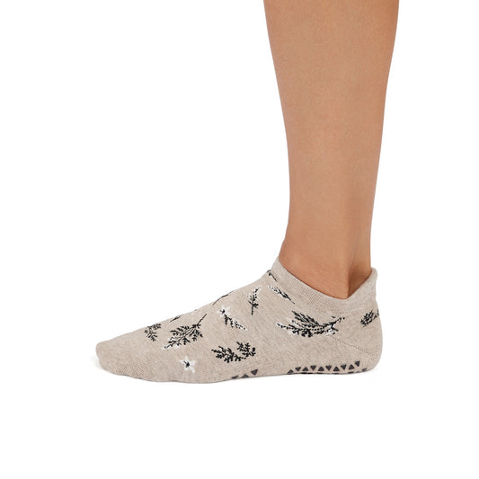 Savvy Grip Socks | Socks > Grip | Tavi – Tavi Active